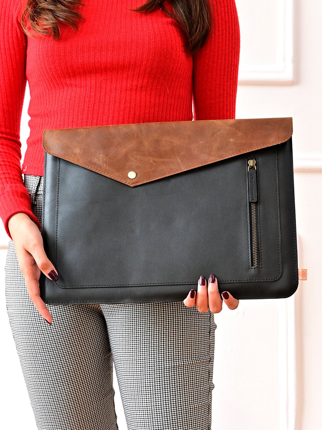 ABAZE - LEATHER LAPTOP SLEEVE - ART AVENUE