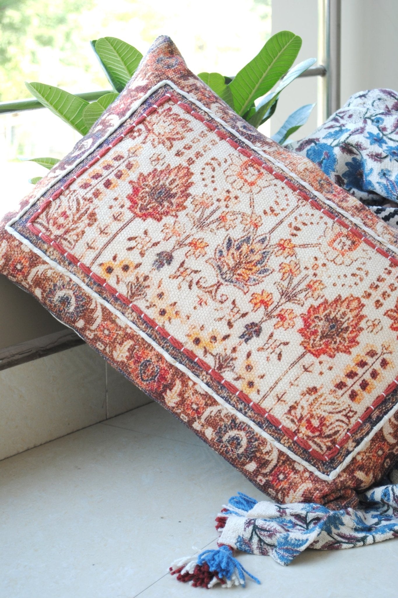 LANTANA- LUMBAR CUSHION COVER - ART AVENUE