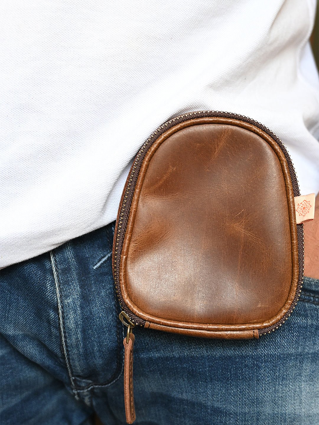 Craic leather waist pouch — Art Avenue