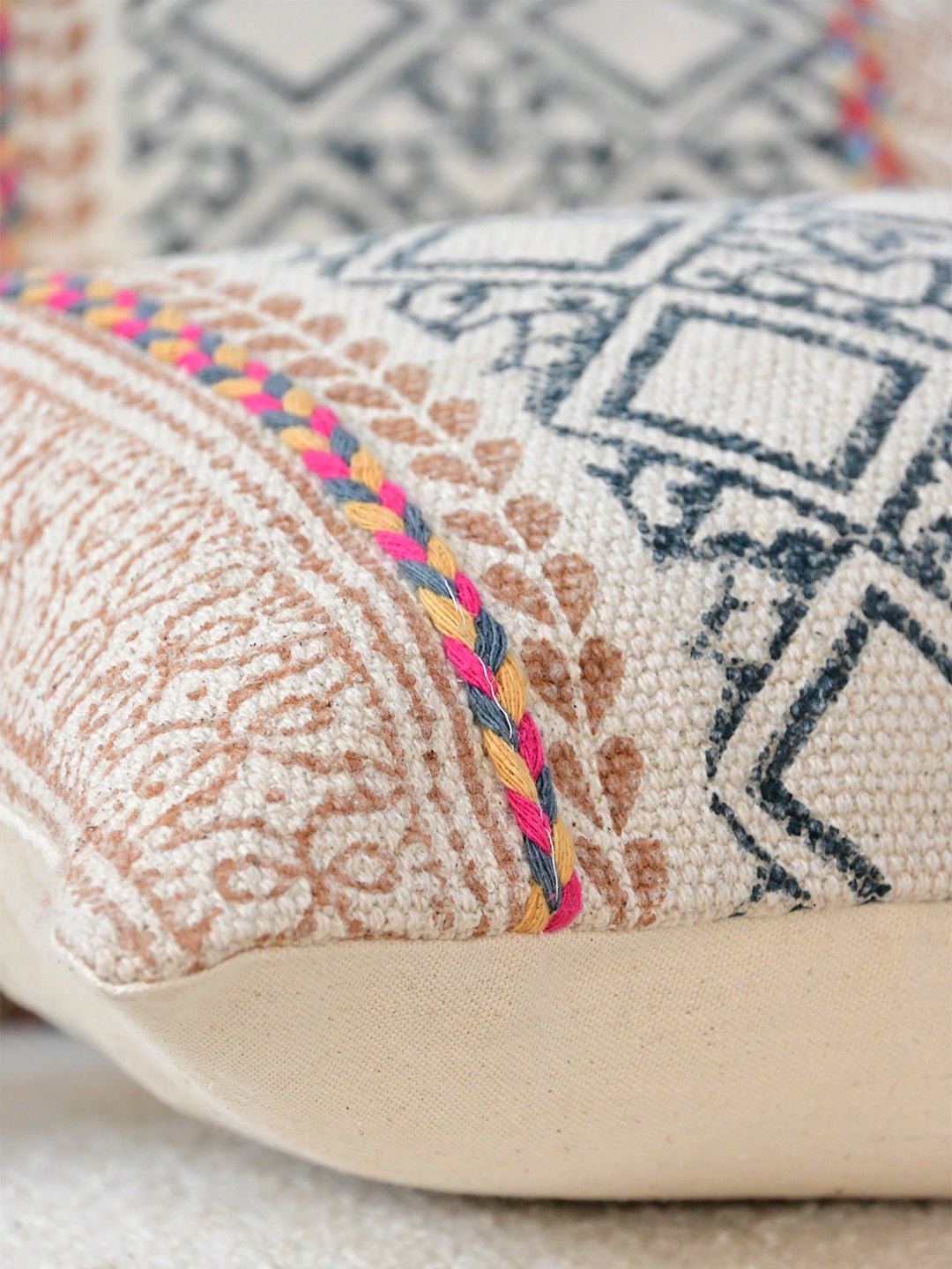 COSMOS - LUMBAR CUSHION COVER - ART AVENUE