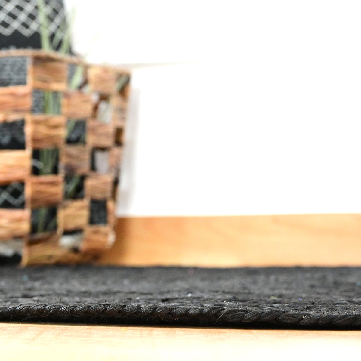 STATIC - ROUND  JUTE  RUG - ART AVENUE