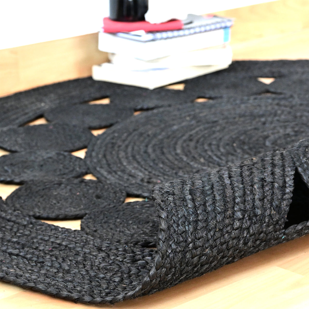 STATIC - ROUND  JUTE  RUG - ART AVENUE