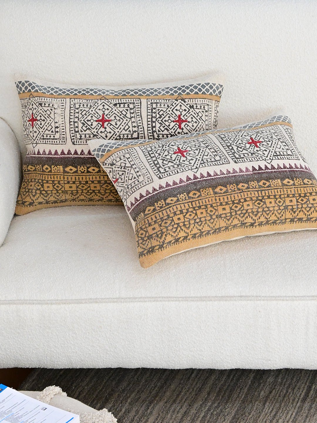 AMYTAL-LUMBAR CUSHION COVER - ART AVENUE