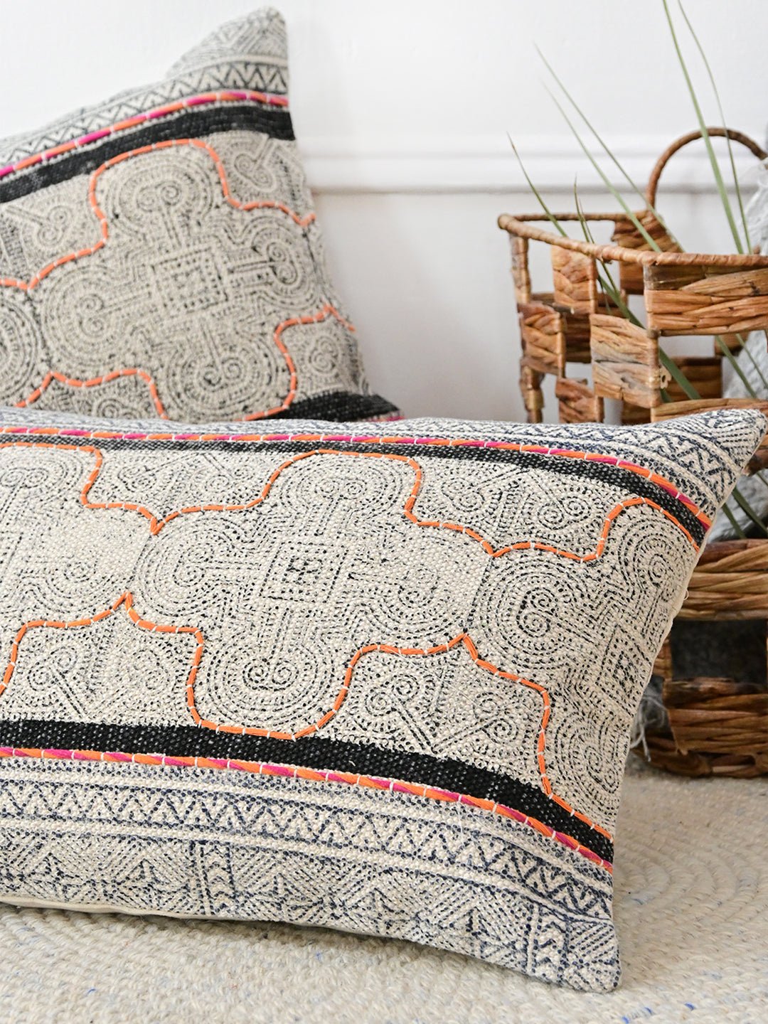 AMBER - LUMBAR CUSHION COVER - ART AVENUE