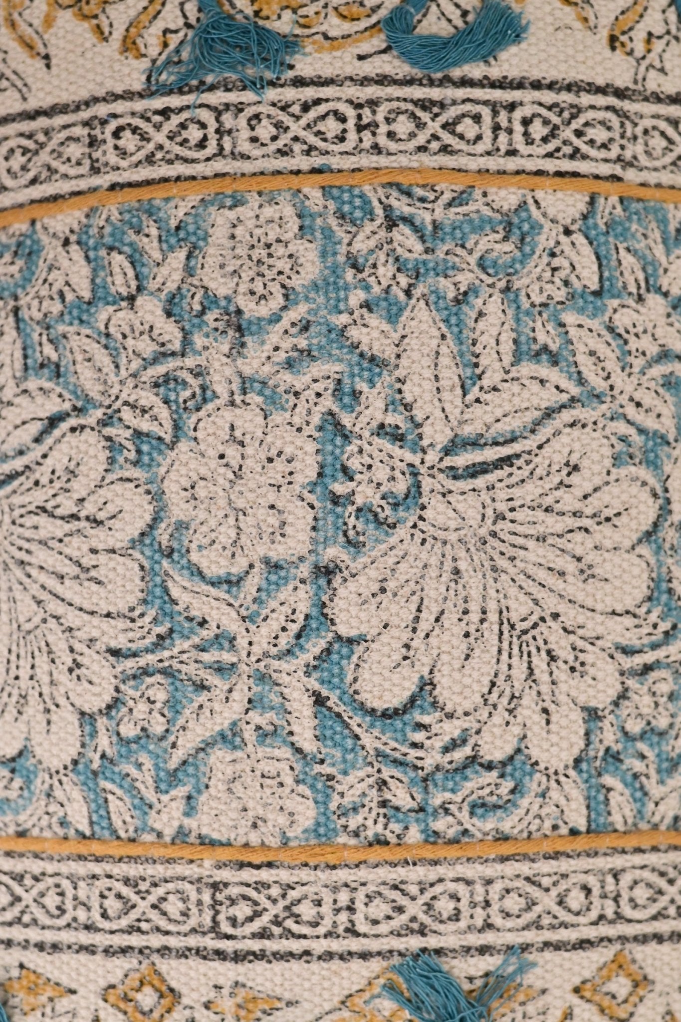 INDANA - LUMBAR CUSHION COVER - ART AVENUE