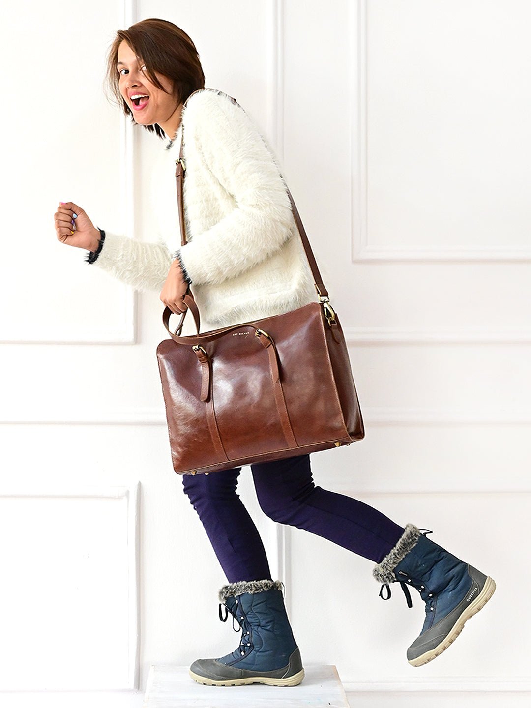 Adieu leather laptop bag, front view — Art Avenue