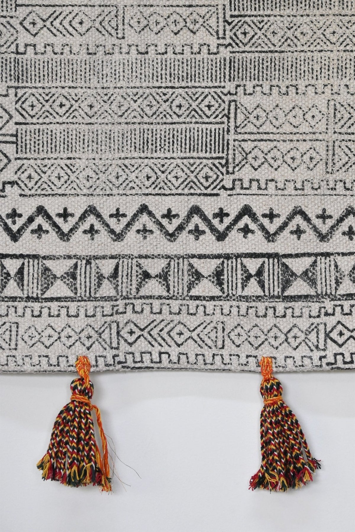 RAFFLE - WALL HANGING - ART AVENUE