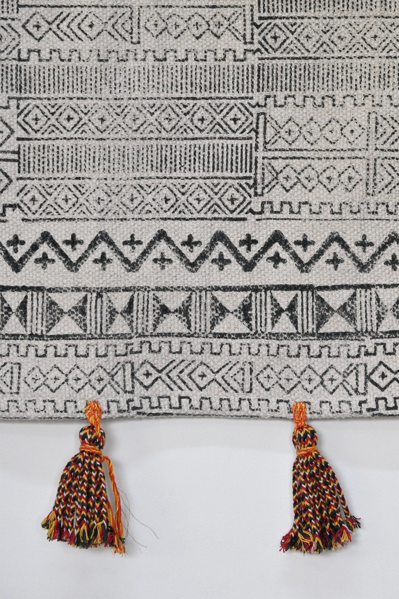 RAFFLE - WALL HANGING - ART AVENUE