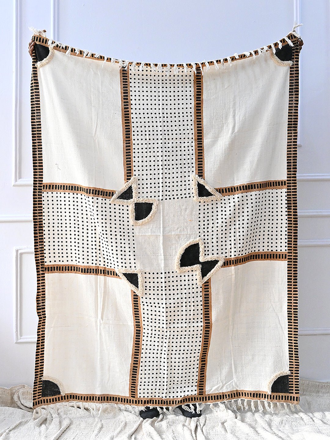 POLKA DOT - BLOCK PRINTED THROW - ART AVENUE