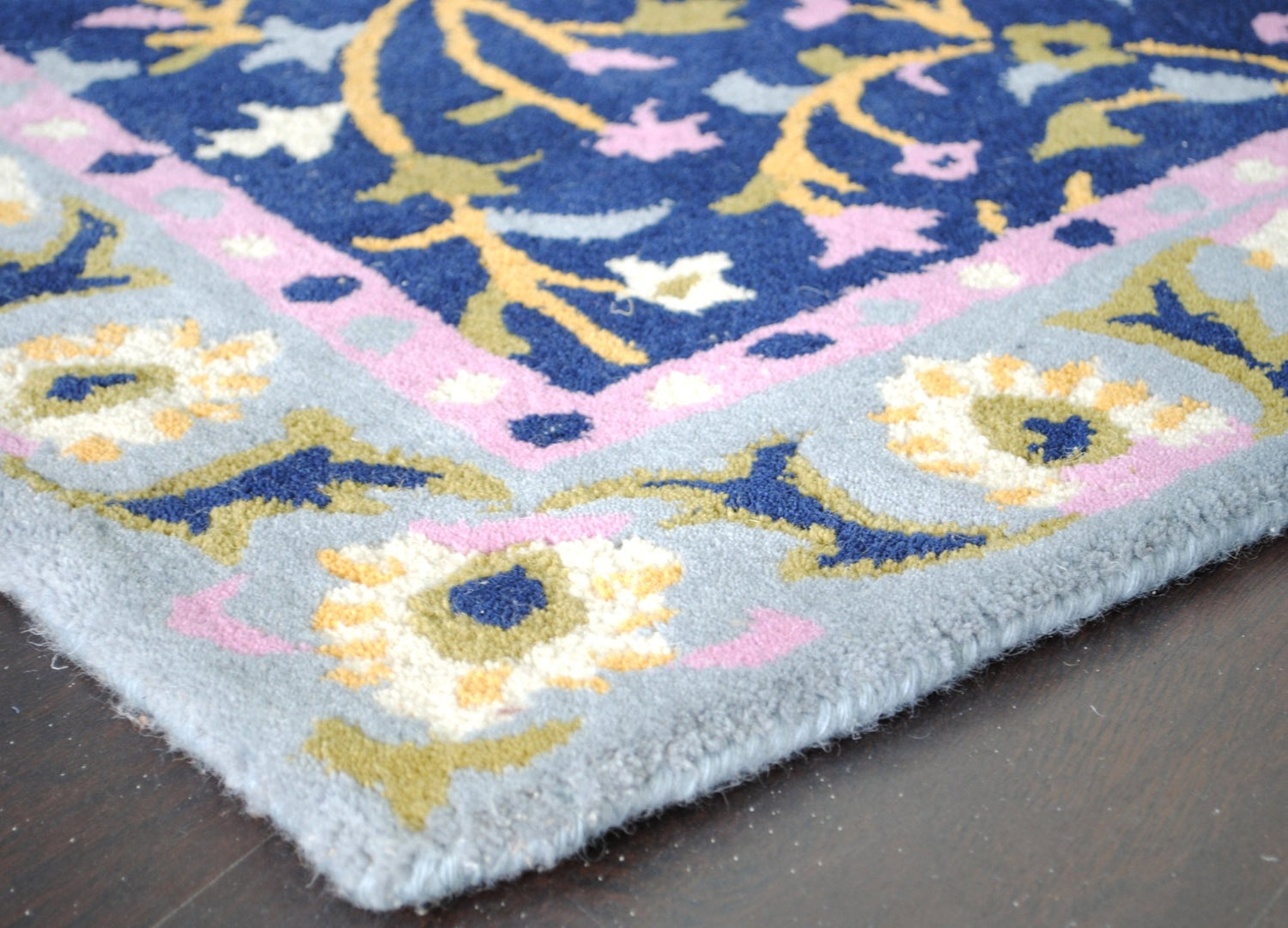 CLAUS HANDTUFTED WOOL CARPET - ART AVENUE