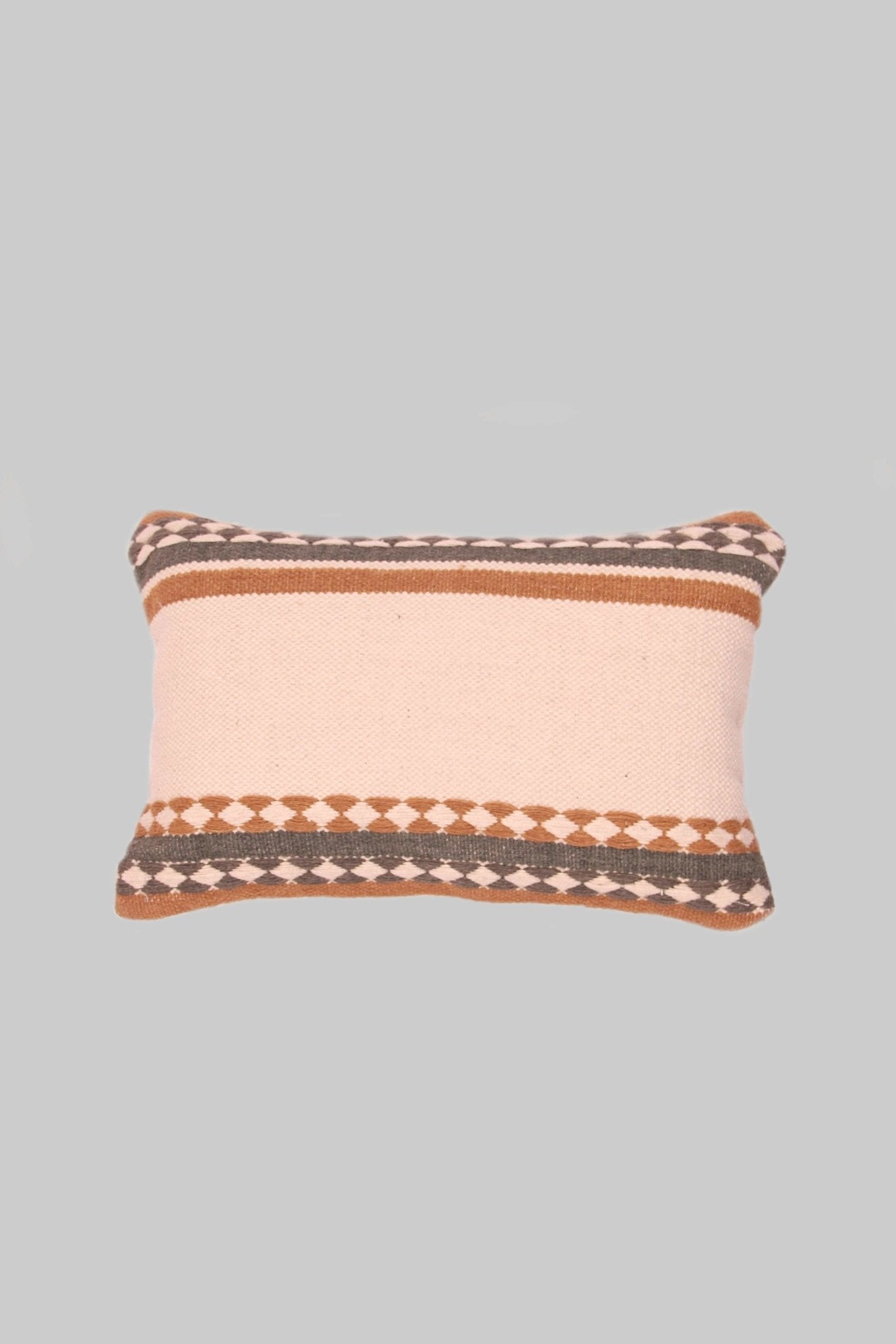 ECRU - LUMBAR CUSHION COVER -IVORY - ART AVENUE