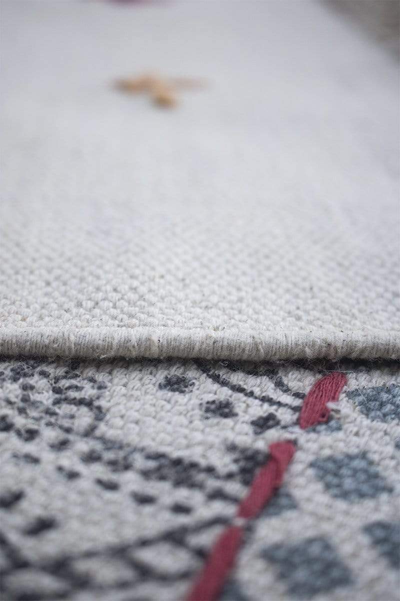 OLD DESSERT - HAND EMBROIDERED RUG - ART AVENUE