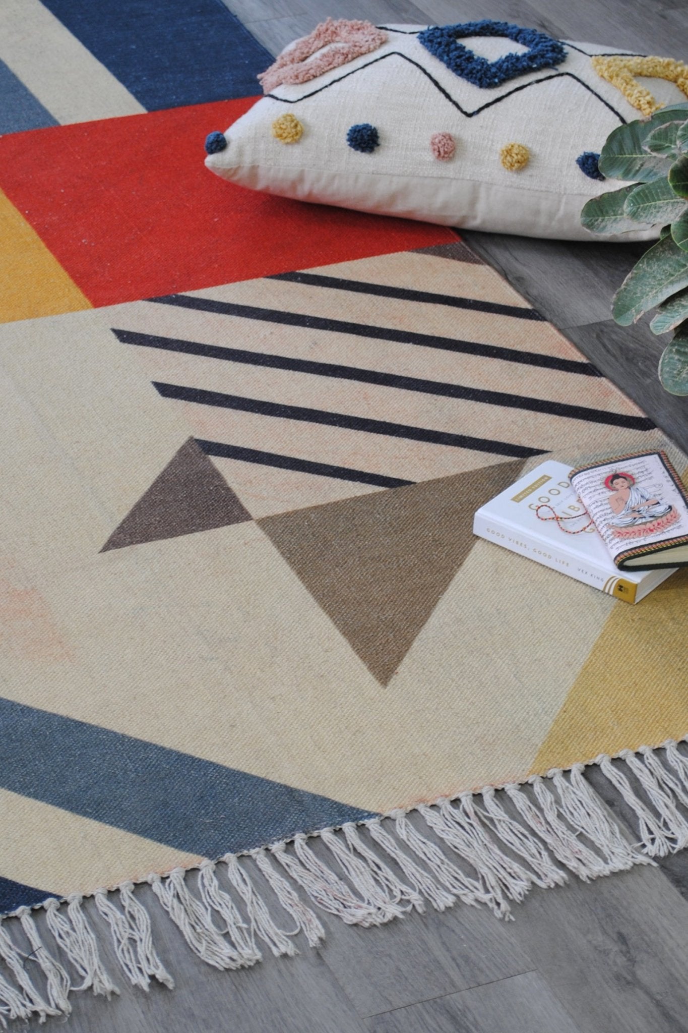 Pinnate cotton rug pattern — Art Avenue Jaipur