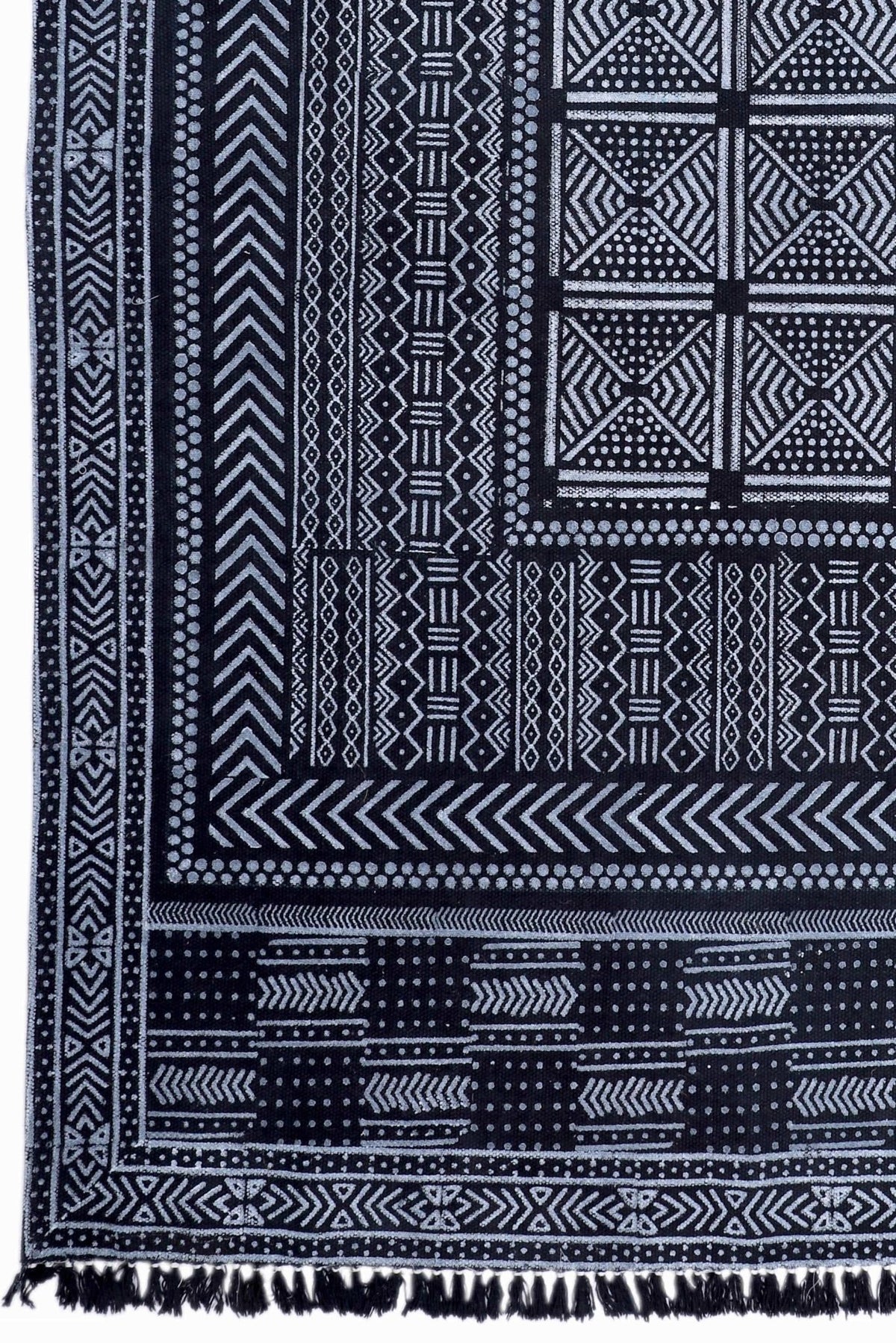 Puri Block-Printed Cotton Dhurrie Rug in Black — Art Avenue